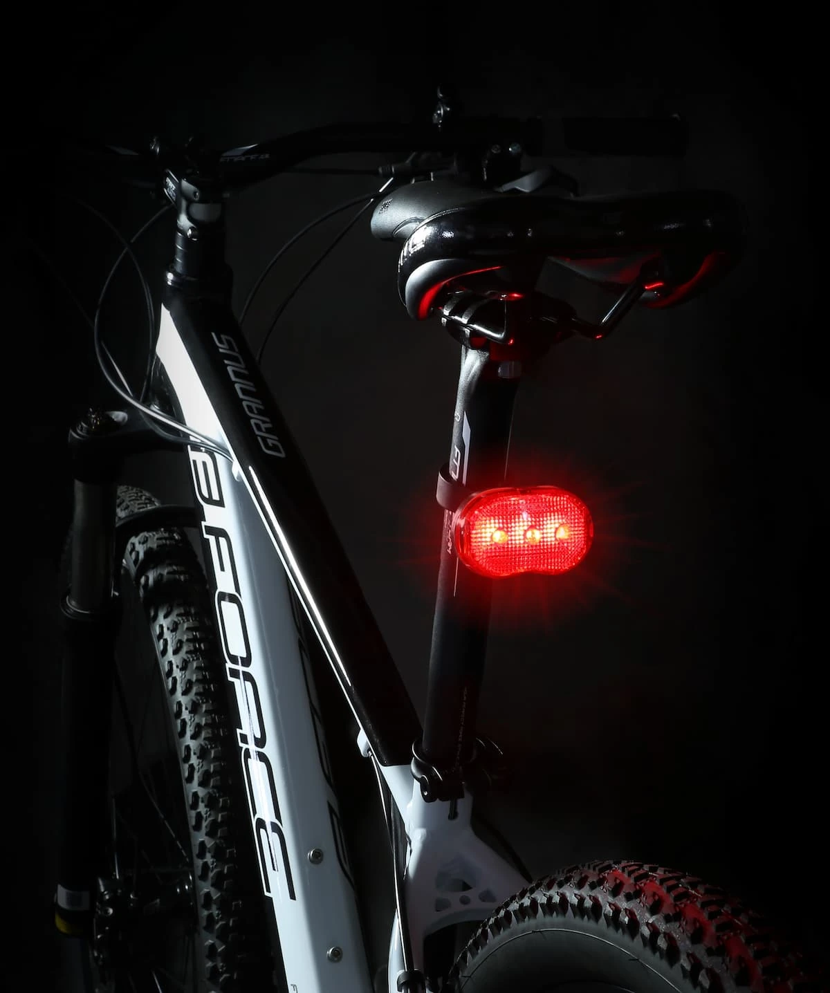 Fahrrad Ruecklicht Force TRI 3LM 3 LED batterie