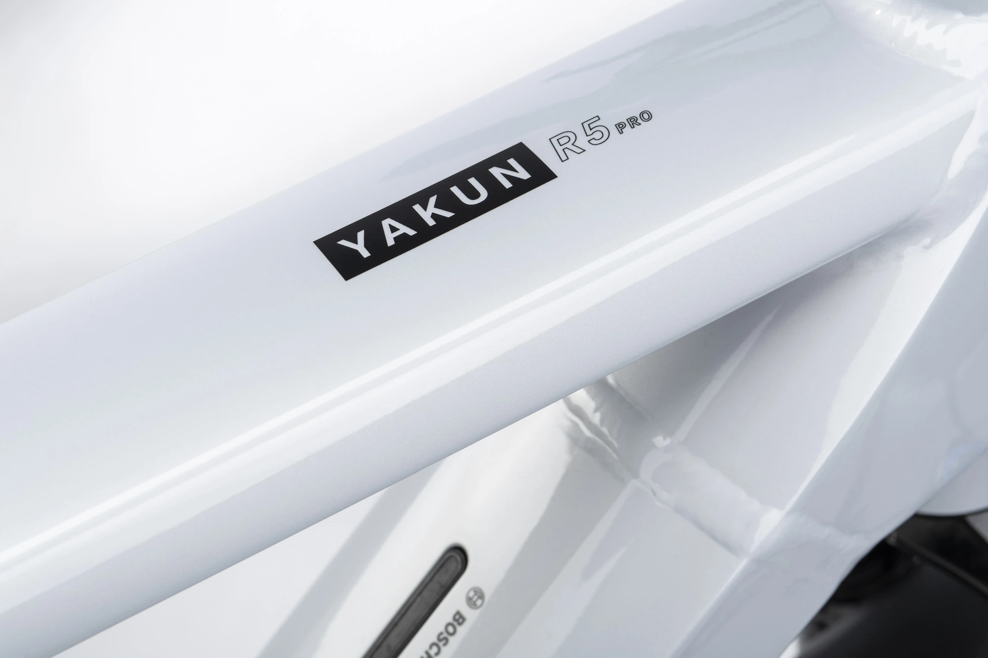 Winora Yakun R5 Pro VTC Électrique Homme Bosch Moteur Pedalier 27.5 Pouces 45cm